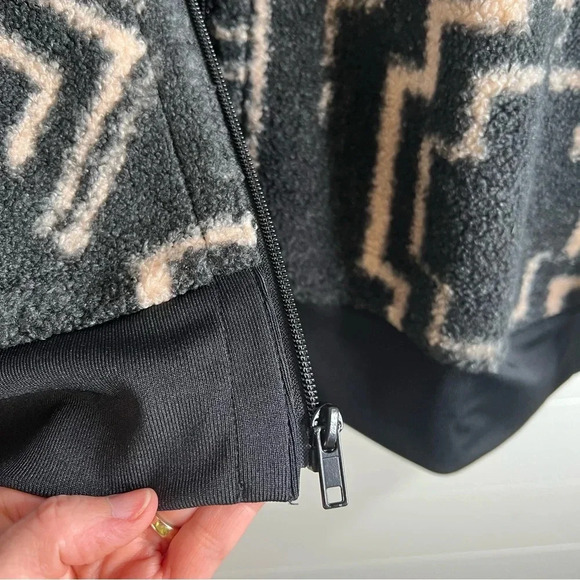 Susan Graver Weekend Printed Polar Fleece Bomber Jacket. Size Extra Large. - Picture 7 of 13